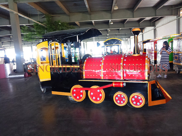 trackless train